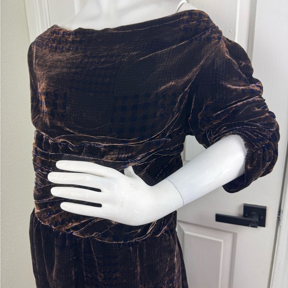 Danny Nguyen Couture Vintage Elegant Brown Velvet Dress. #229 - Picture 7 of 13